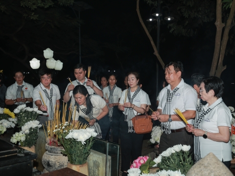 ĐẢNG UỶ CÁC CƠ QUAN ĐẢNG TP. HỒ CHÍ MINH - CÔN ĐẢO LINH THIÊNG