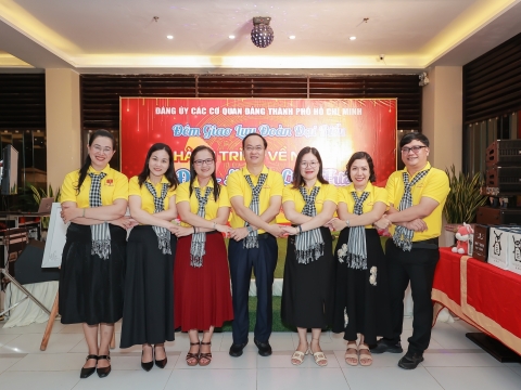 ĐẢNG UỶ CÁC CƠ QUAN ĐẢNG TP. HỒ CHÍ MINH - CÔN ĐẢO LINH THIÊNG