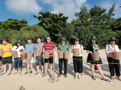 ĐẢNG UỶ CÁC CƠ QUAN ĐẢNG TP. HỒ CHÍ MINH - CÔN ĐẢO LINH THIÊNG